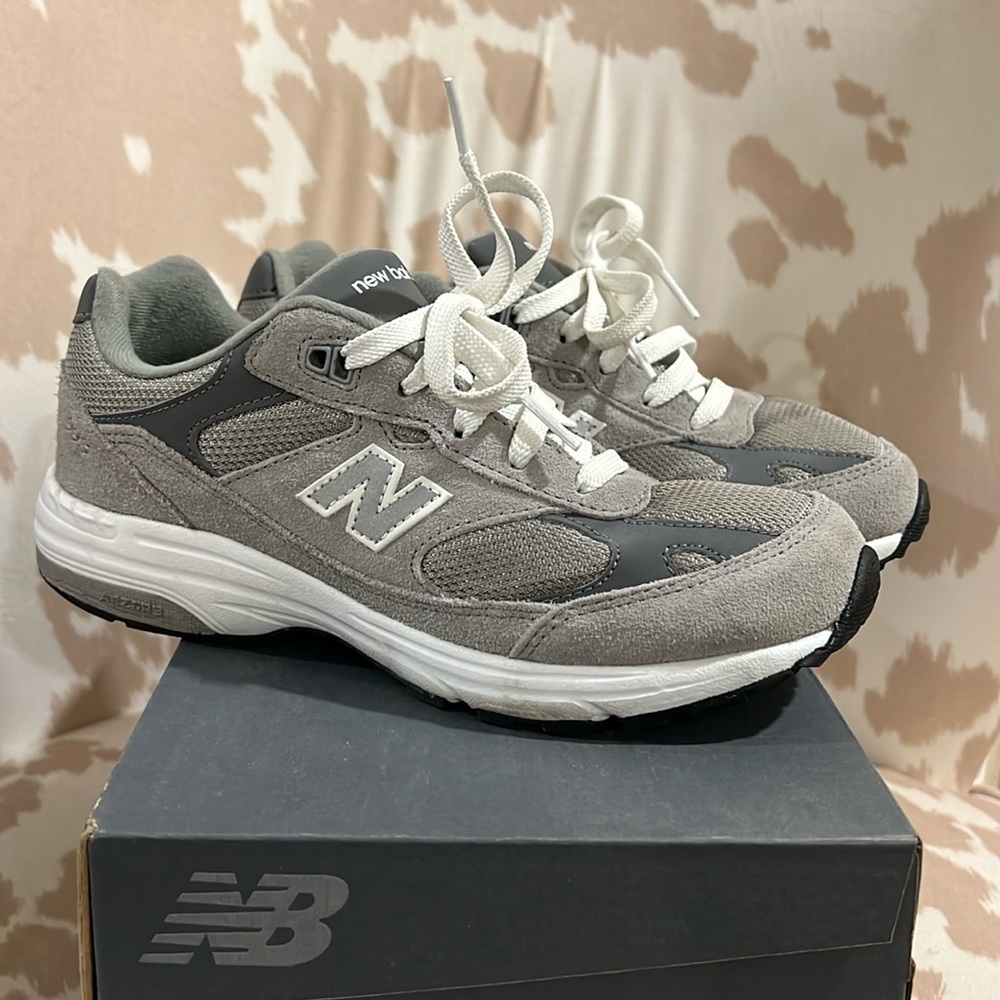 New Balance 993
